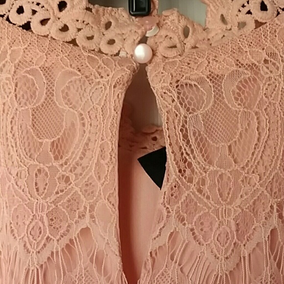 Sleeveless top - Picture 3 of 3